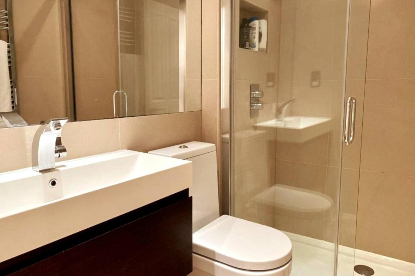 Niru Experience Hidden Gem In Chelsea 2Bd 2Ba Διαμέρισμα Λονδίνο Εξωτερικό φωτογραφία